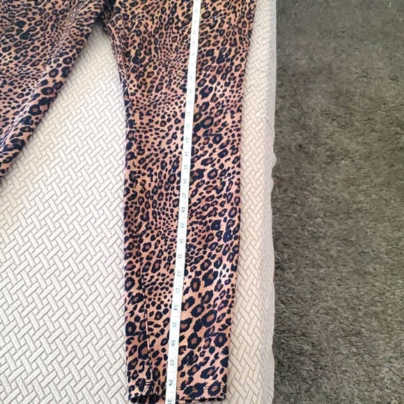 Time and tru leggings XL - Picture 4 of 4